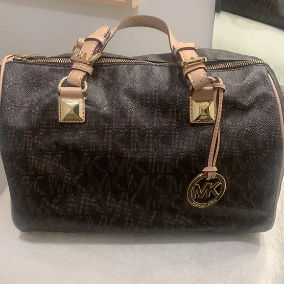 Michael Kors Purse - Picture 2 of 6
